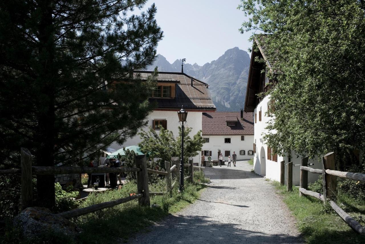 Alpengasthof Crusch Alba Ed Alvetern, S-Charl Scuol Exteriér fotografie